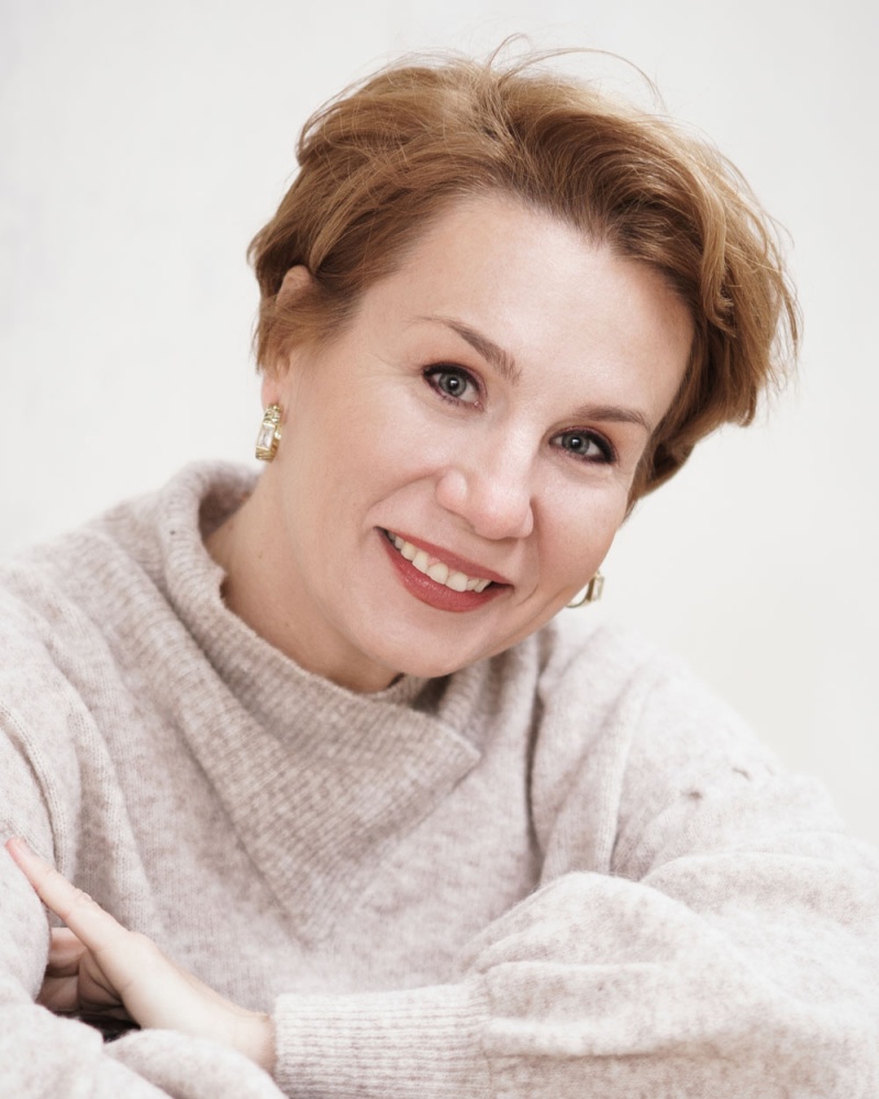 Интервју со врвната оперска певица Ана Дурловски: „Професионалниот успех не е една голема победа, туку збир од илјадници мали дисциплинирани чекори“